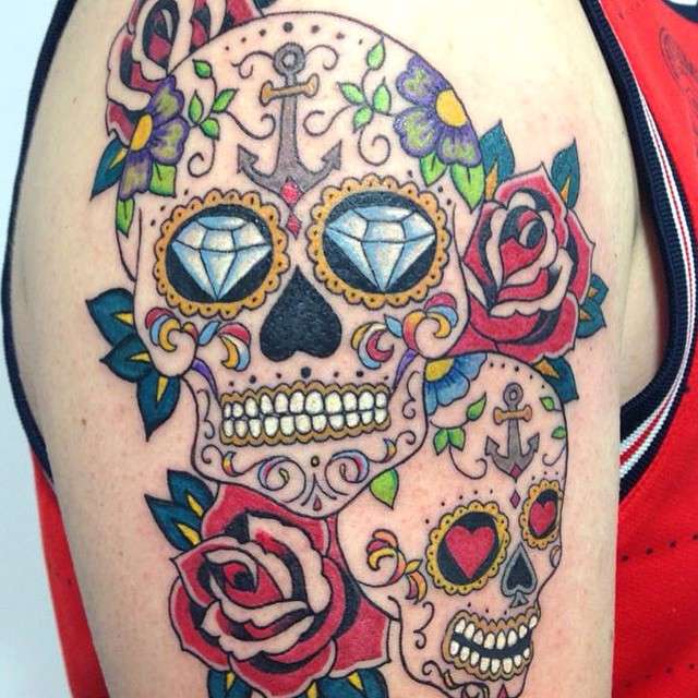 Tatuaje de dos calaveras mexicanas