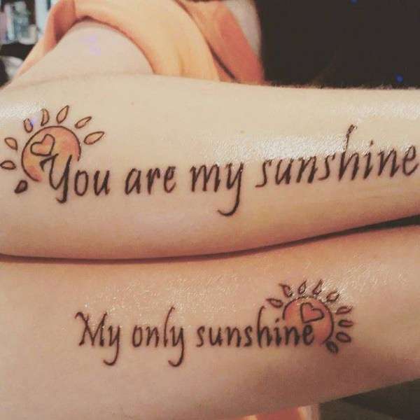 Tatuaje madre e hija You are my sunshine