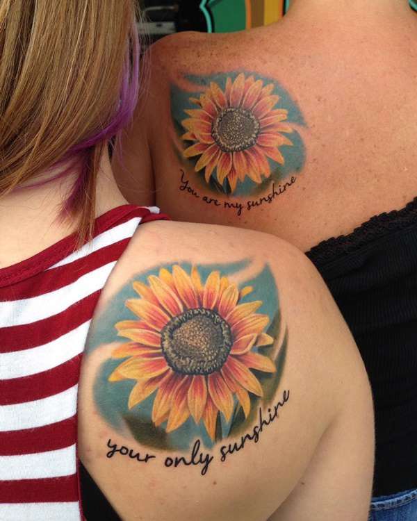 Tatuaje madre e hija girasol
