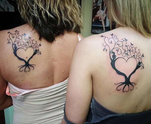 Tatuaje madre a hija árbol
