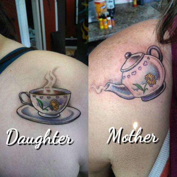 Tatuaje madre e hija taza y tetera