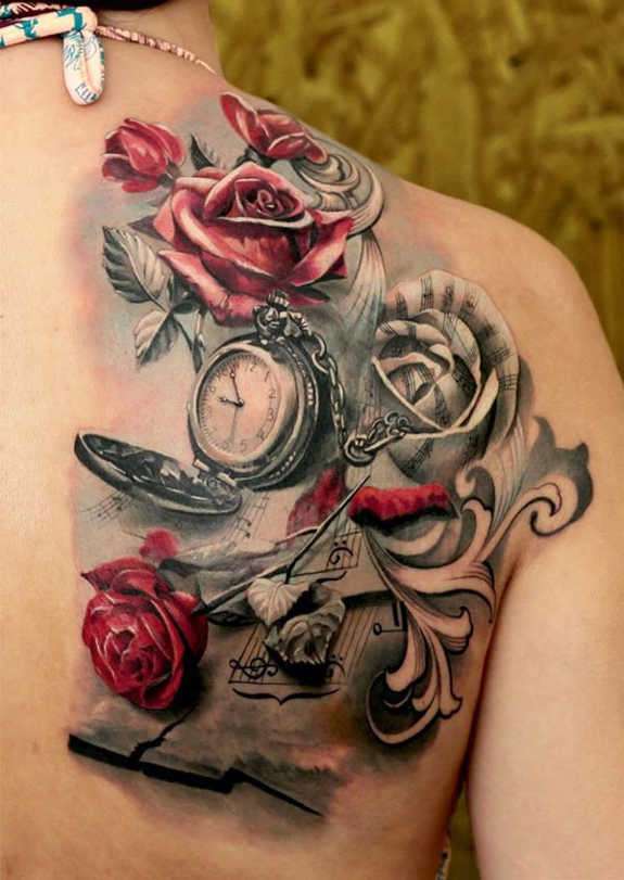 Tatuaje de rosas reloj y pentagrama