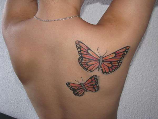 Tatuaje dos mariposas