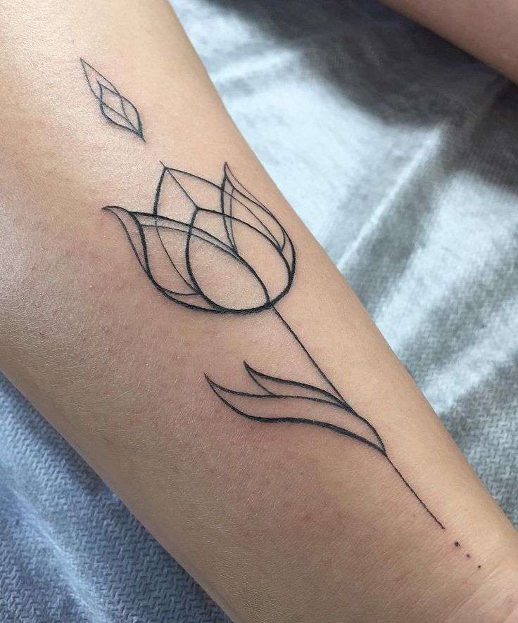 Tatuaje de tulipán