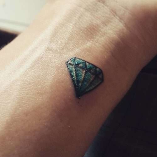 Tatuajes pequeños - diamante