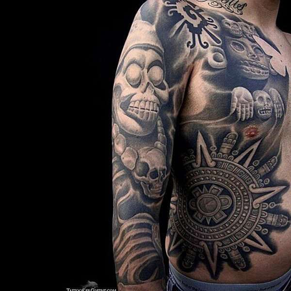 Tatuaje azteca grande