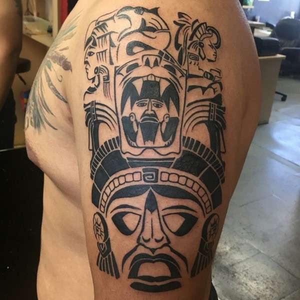Tatuaje azteca - dioses
