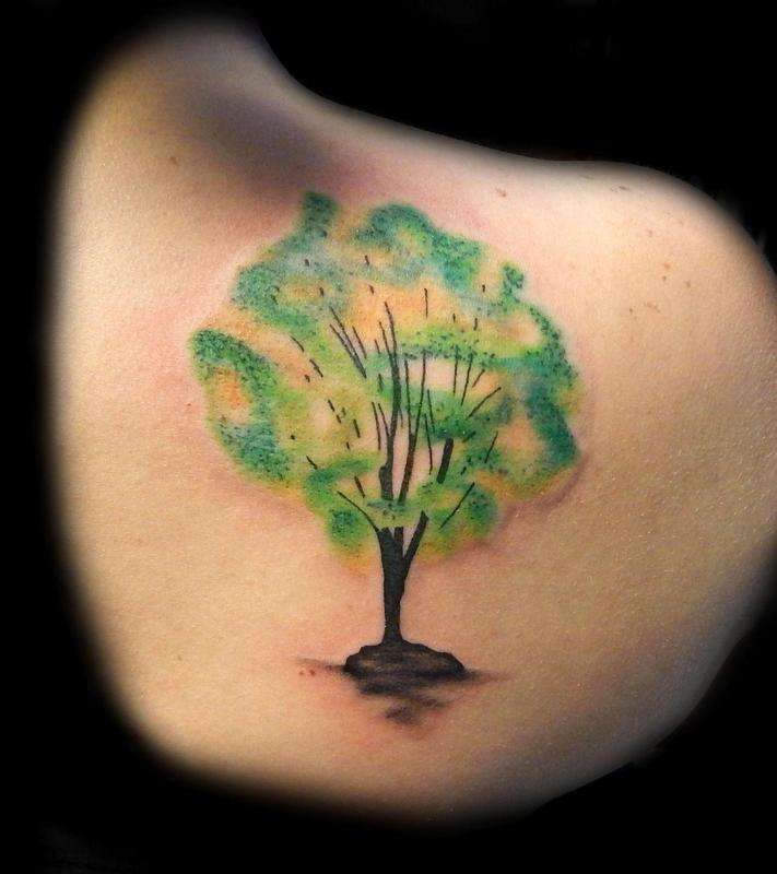 Tatuaje de árbol - verde y amarillo