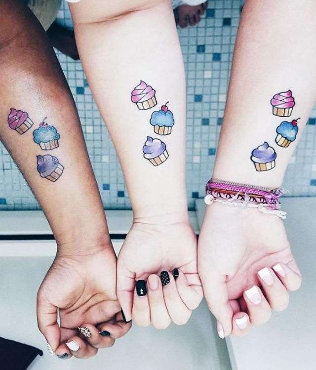 Tatuaje de mejores amigas cupcakes