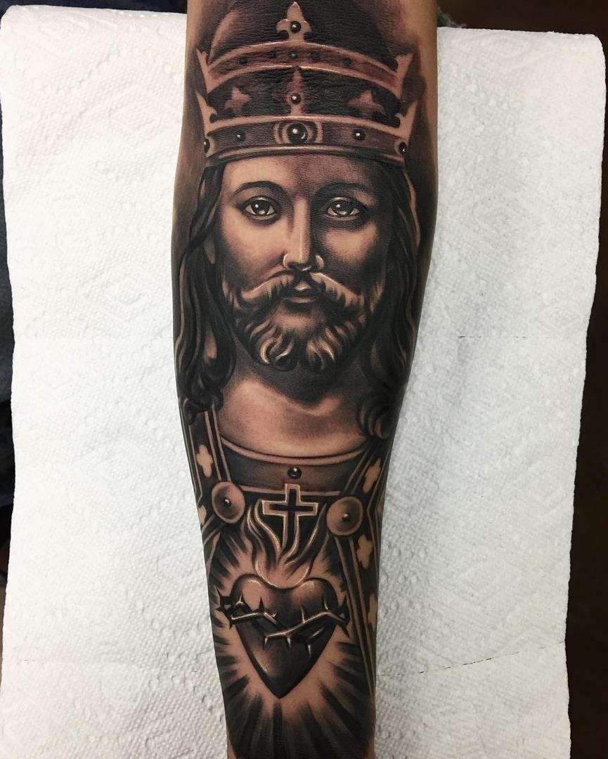 Tatuajes cristianos: Cristo rey y Sagrado corazón