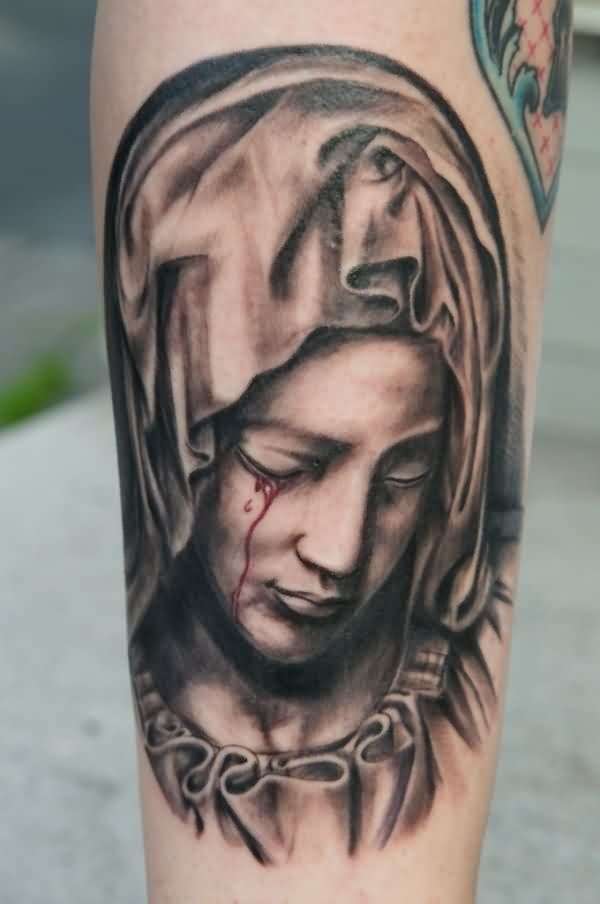 Tatuajes cristianos - Virgen María llorando