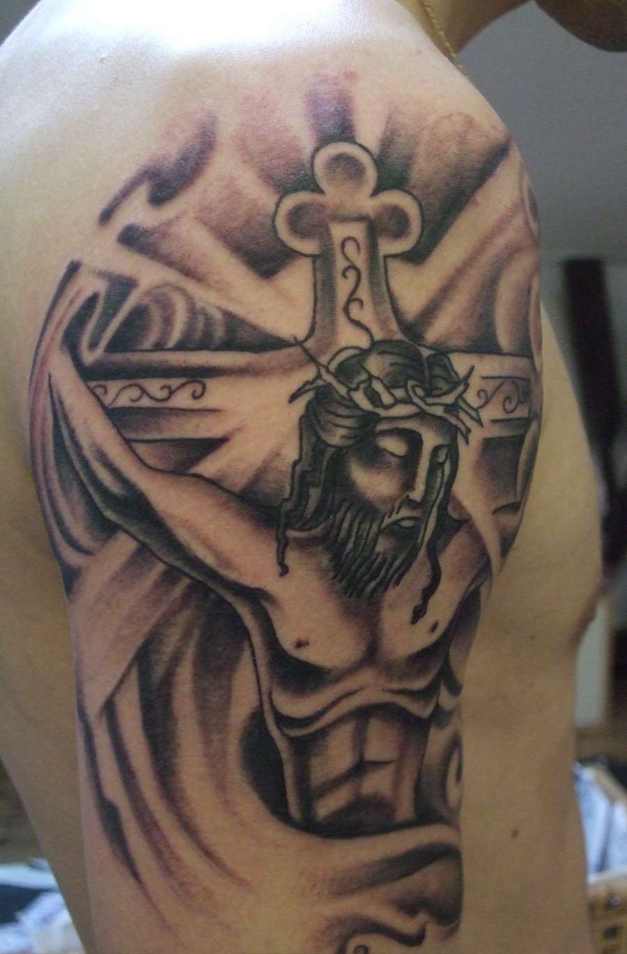 Tatuajes cristianos - Jesús en la cruz