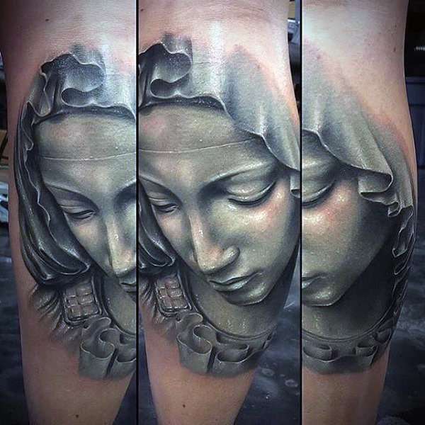 Tatuajes cristianos - Estatua de la Virgen María