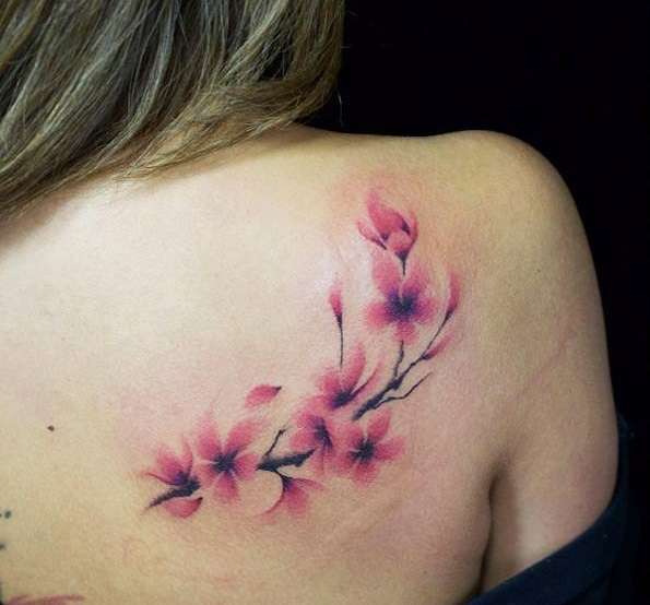 Tatuaje de flor de cerezo - difuminado