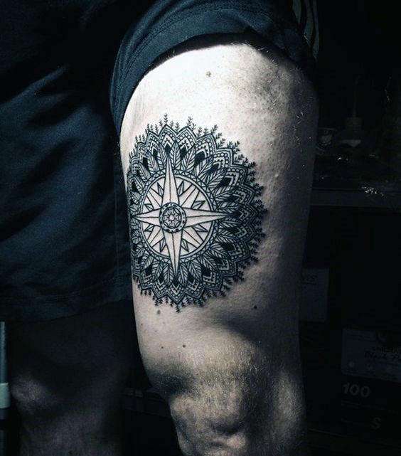 Tatuaje en el muslo - mandala