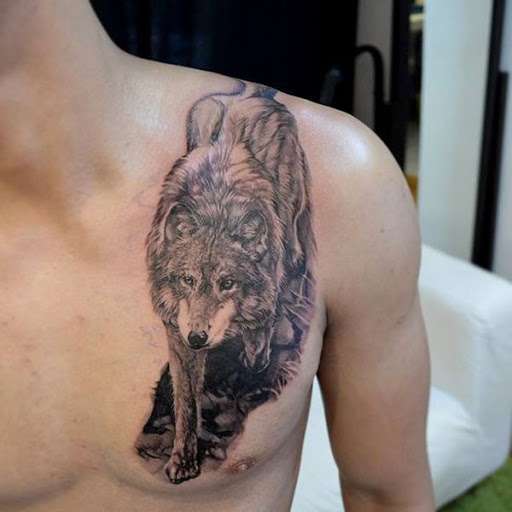Tatuaje de lobo cuerpo entero