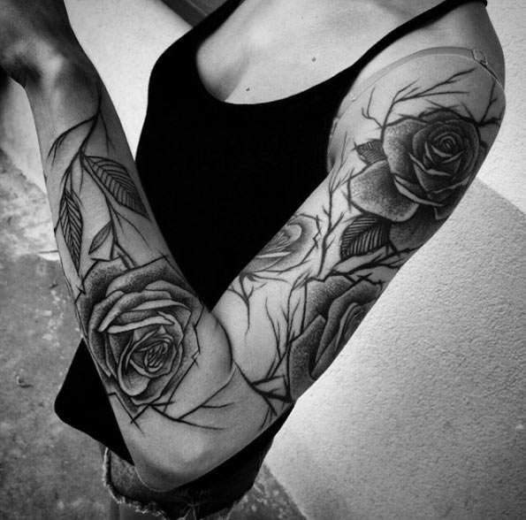 Tatuaje de manga para mujer - rosas