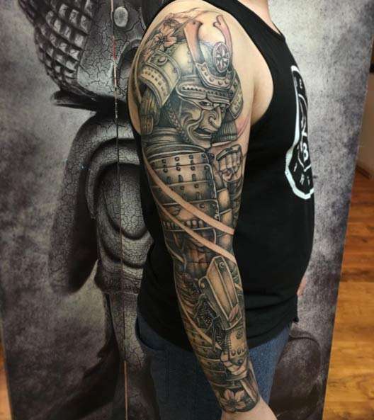 Tatuaje de manga con samurai