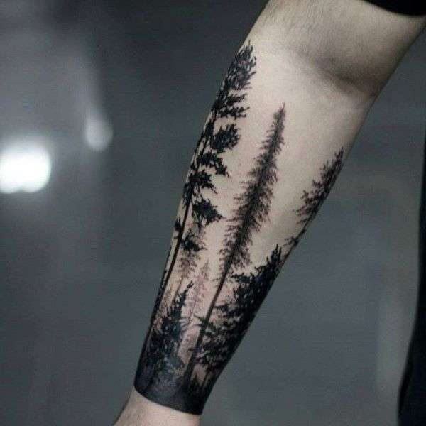 Tatuaje de árboles tipo manga