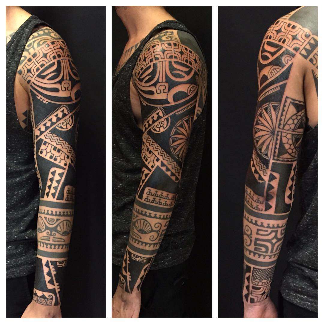 Otro tatuaje de manga maorí