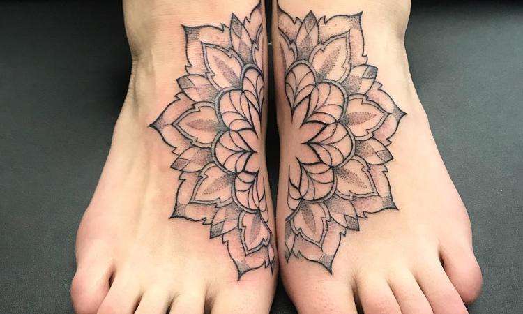 Tatuaje en el pie - mandala