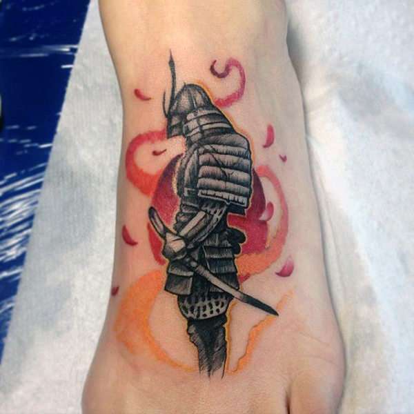 Tatuaje en el pie - samurái