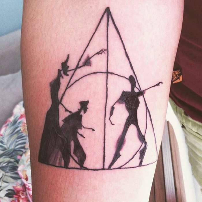 Tatuaje de Harry Potter - reliquias de la Muerte y siluetas
