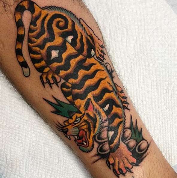 Tatuaje realizado por Brandon Ing - Instagram