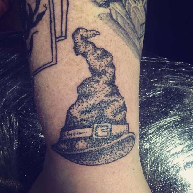 Tatuaje de Harry Potter - sombrero de hechicero 