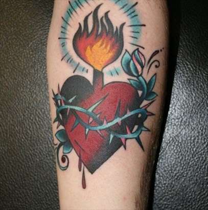 Tatuaje de sagrado corazón 