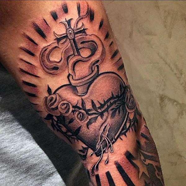 Tatuaje de sagrado corazón