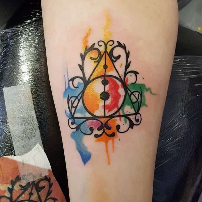 Tatuaje de Harry Potter estilo acuarela