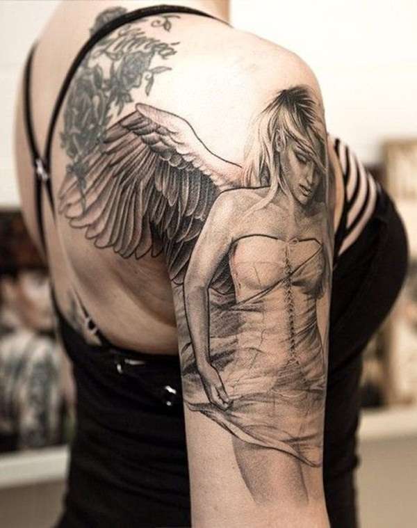 Tatuaje de ángel mujer en el brazo