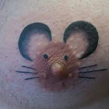 Funny tattoos: little mouse