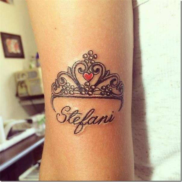 Tatuaje de corona de princesa Stefani