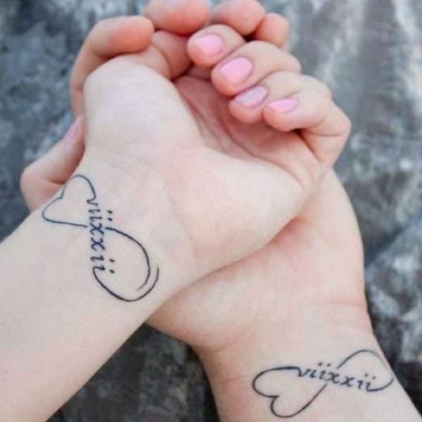 Tatuaje de infinito en pareja 3