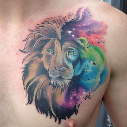 tatuaje de león en el pecho