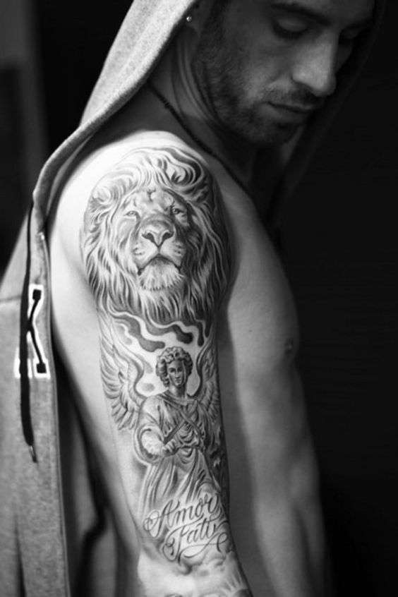 Tatuaje de león y ángel