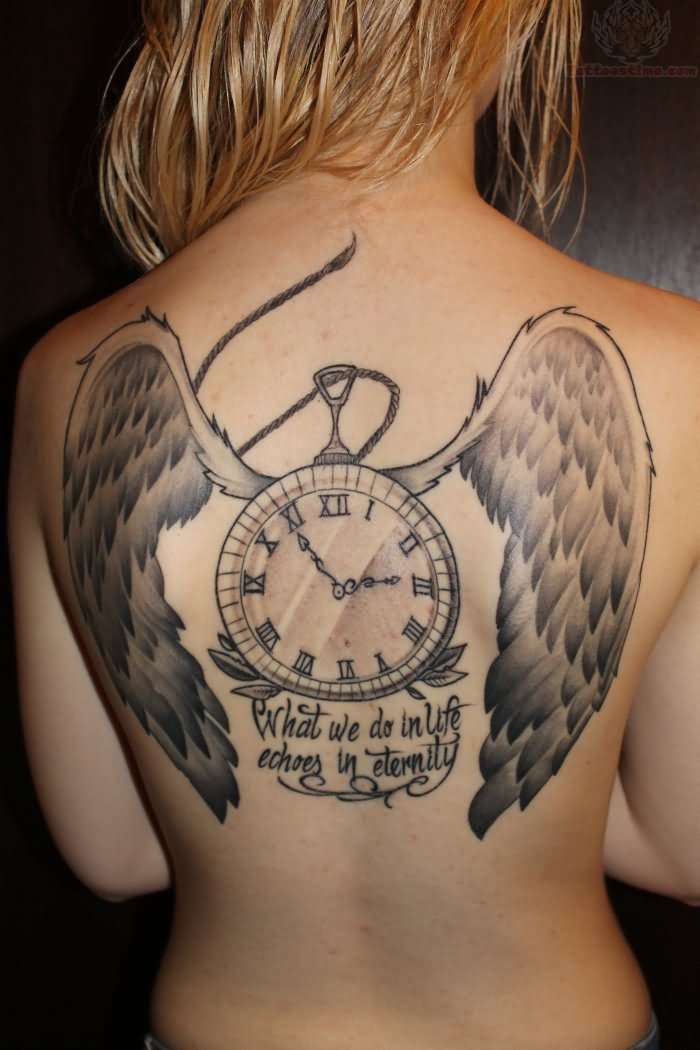 Tatuaje de reloj y alas de angel