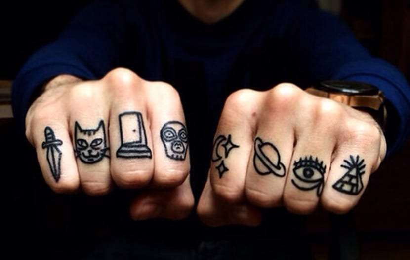 Tatuaje en los dedos: diferentes simbolos
