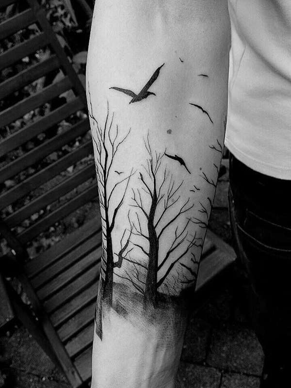 Tatuaje de bosque y aves