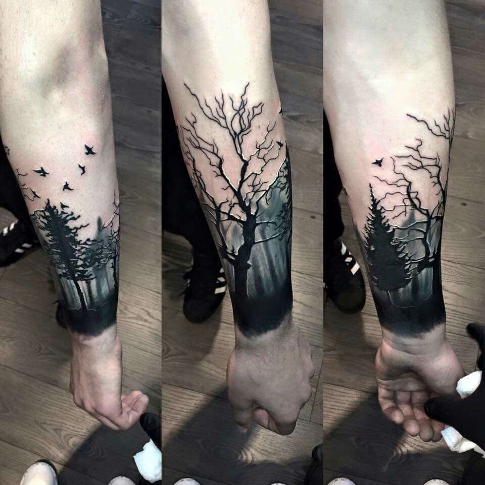 Tatuaje de bosque blackwork