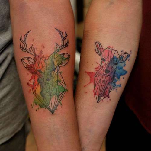 Tatuaje de venado en pareja