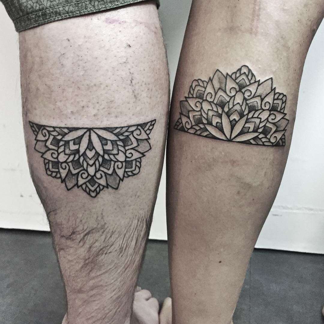 Tatuaje de mandalas complementarios