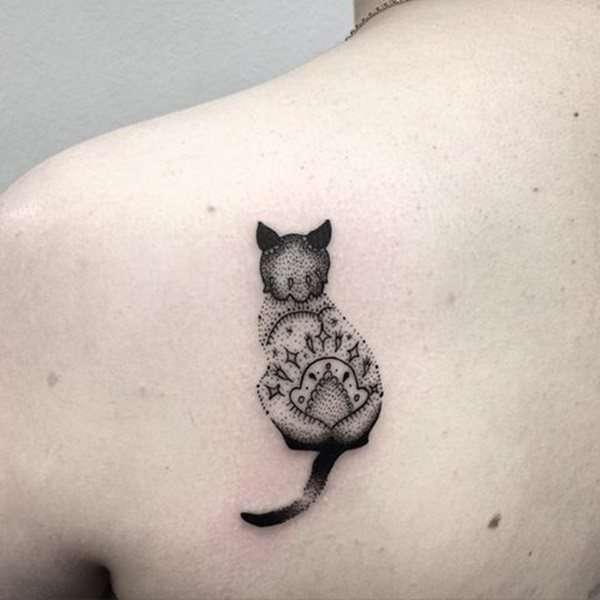 Tatuaje de gato - puntillismo