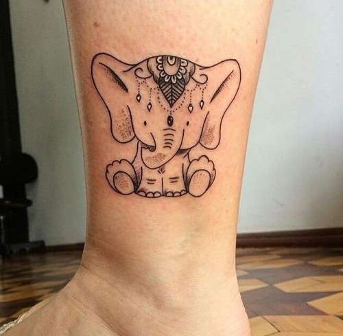 Tatuaje de elefante pequeño