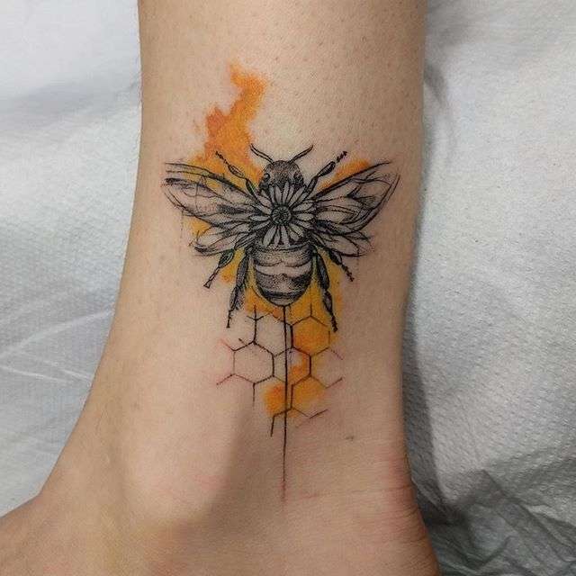 Tatuajes de animales: abeja