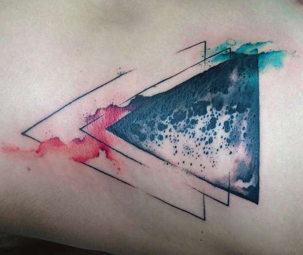 Tatuaje de triángulos