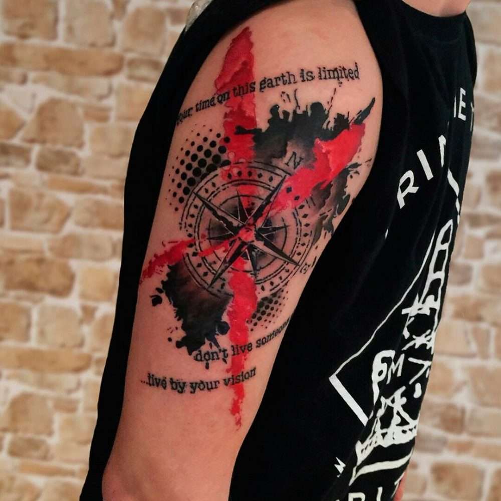 Tatuaje de brújula Trash Polka