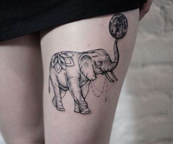 Tatuaje de elefante en el muslo